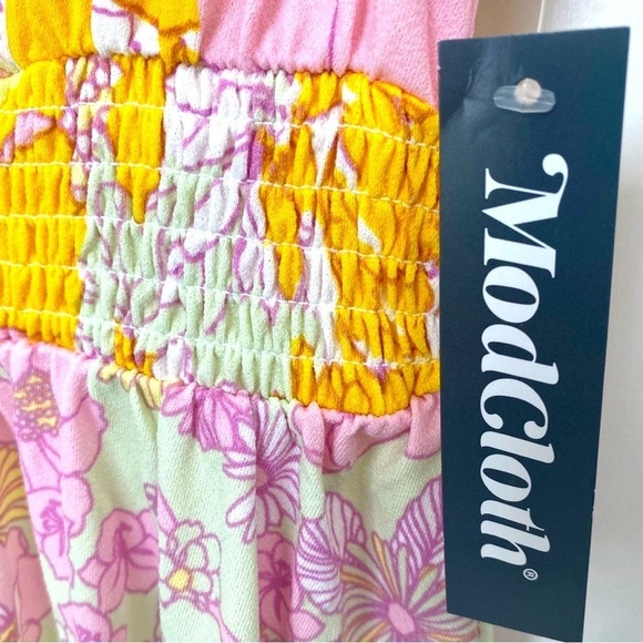ModCloth Marvelous Flower Medley Surplice Dress Size Medium NWT - Picture 4 of 10